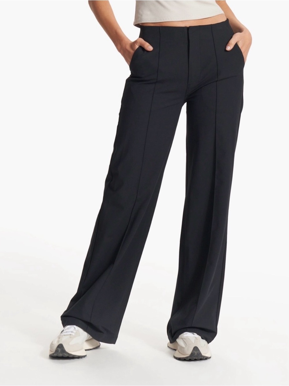 Vuori Meta Wideleg Tailored Long Pant in Charcoal Gray  Size L